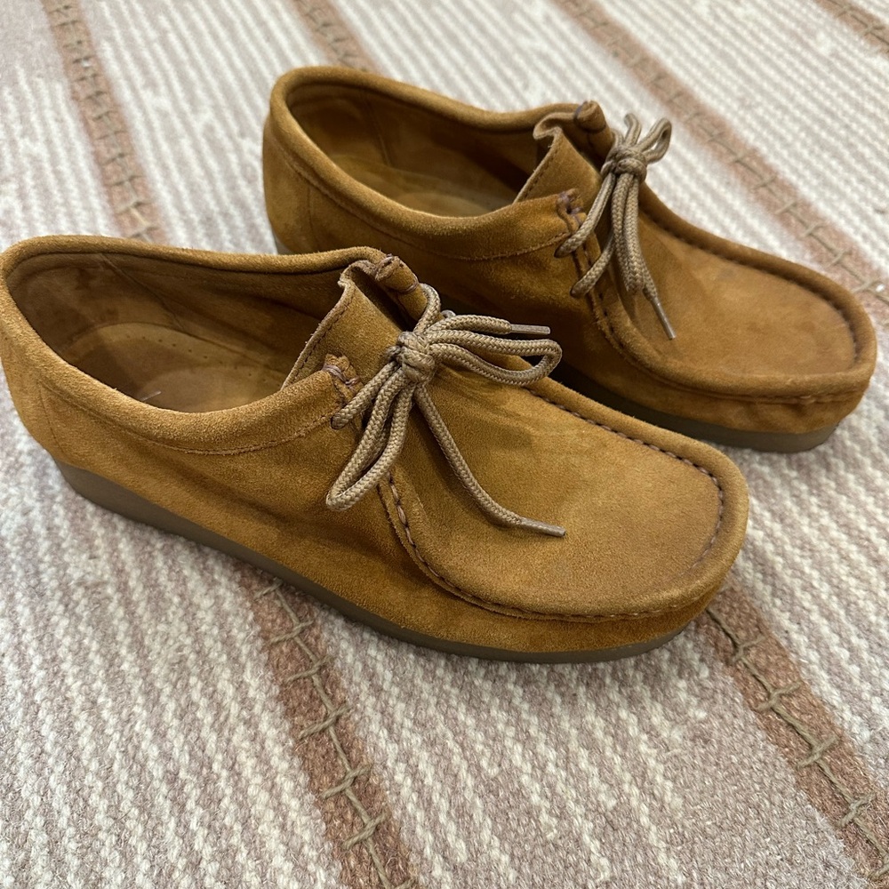 Anthropologie Tan Suede Moccasins